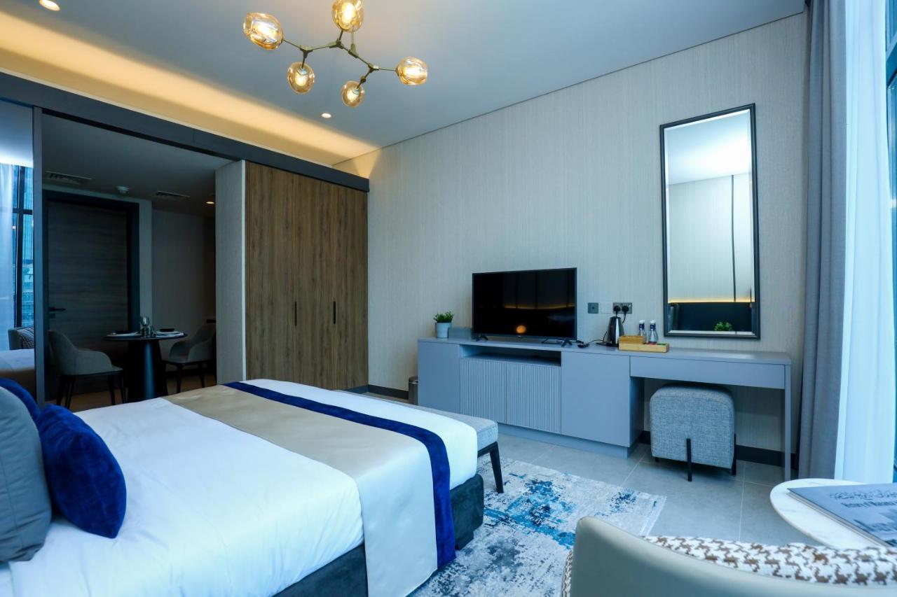 Hotel Charthouse Bahrain Manáma Exteriér fotografie A bedroom at the hotel