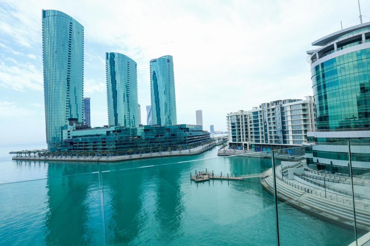 Hotel Charthouse Bahrain Manáma Exteriér fotografie The residential complex of Al Bandar