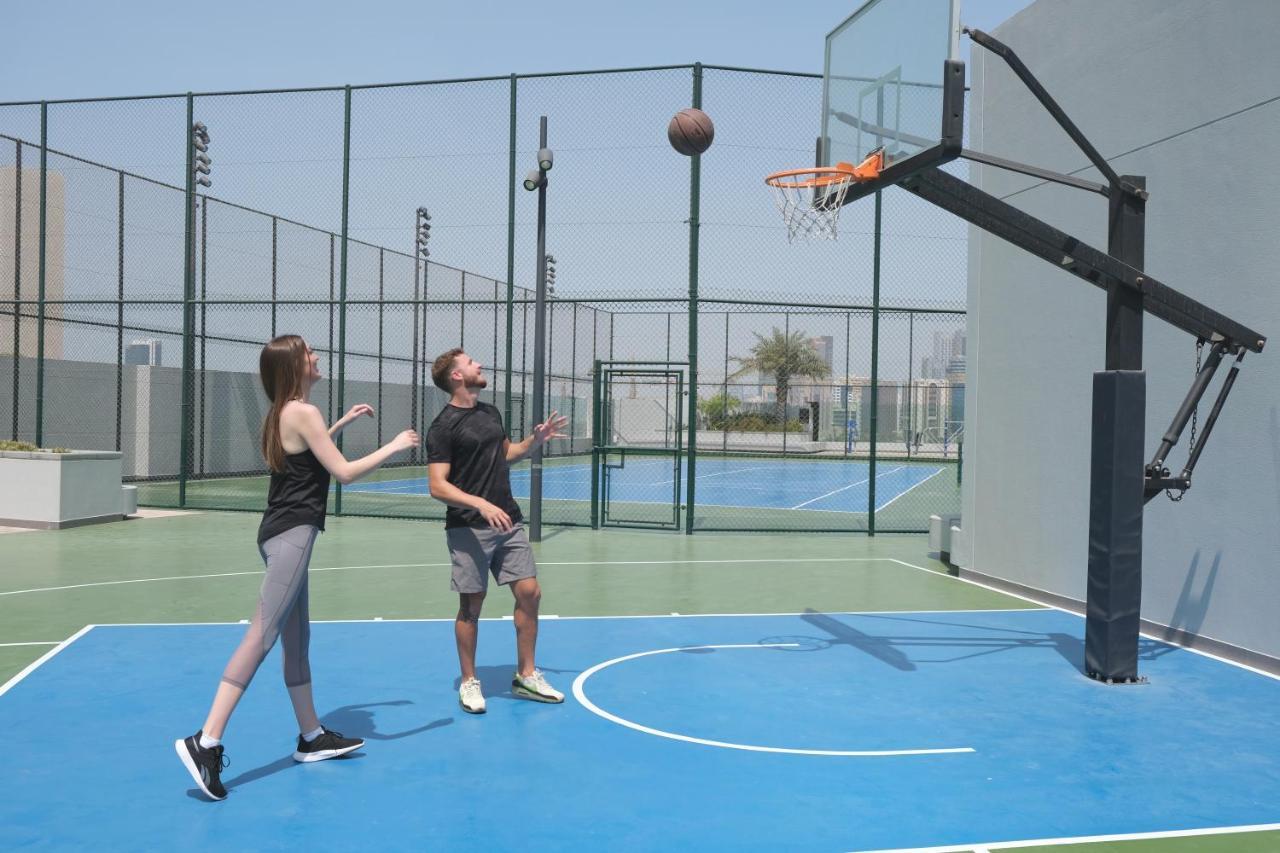 Hotel Charthouse Bahrain Manáma Exteriér fotografie Basketball at the Dubai Sports Hub