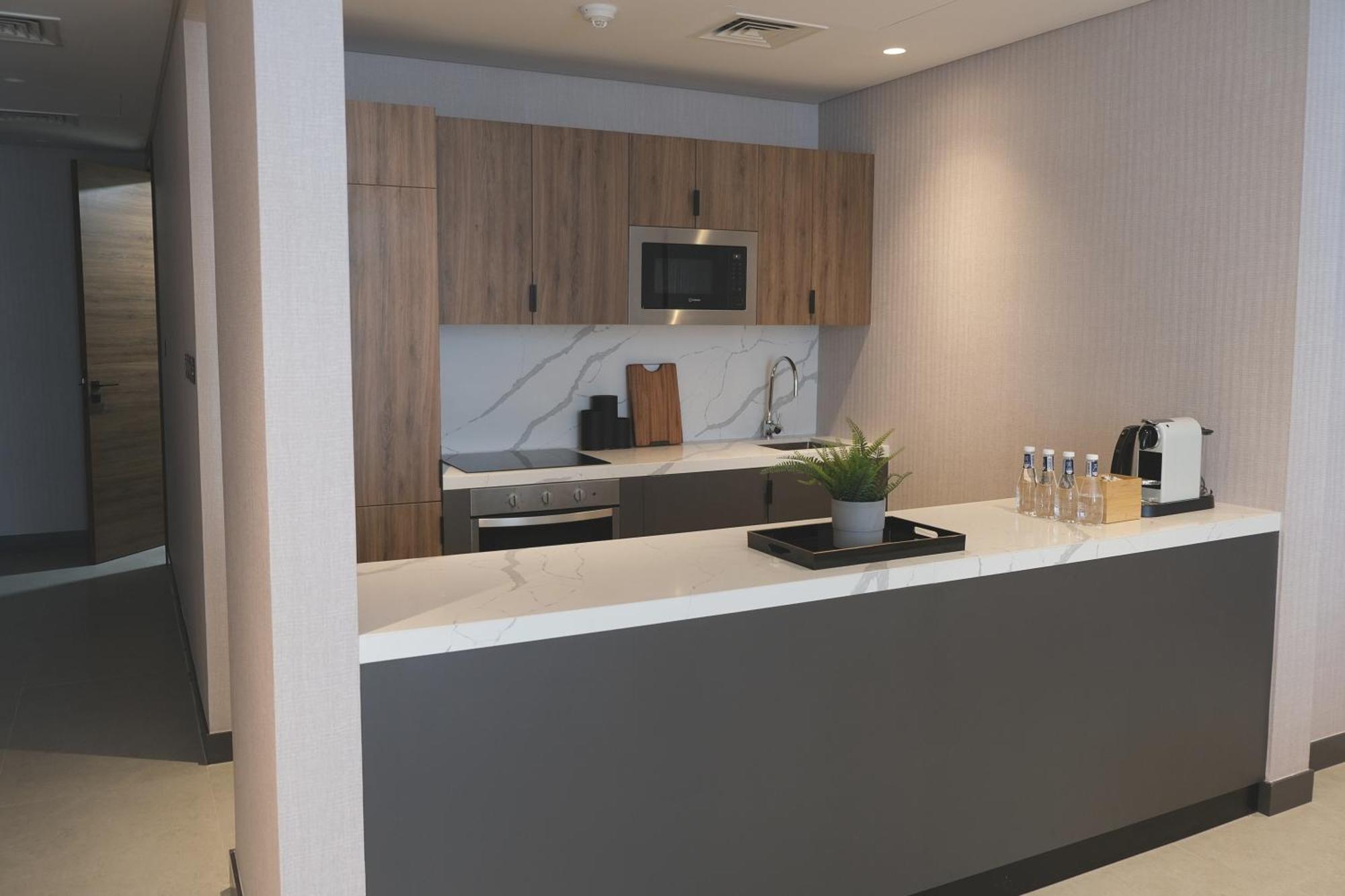 Hotel Charthouse Bahrain Manáma Exteriér fotografie Kitchen