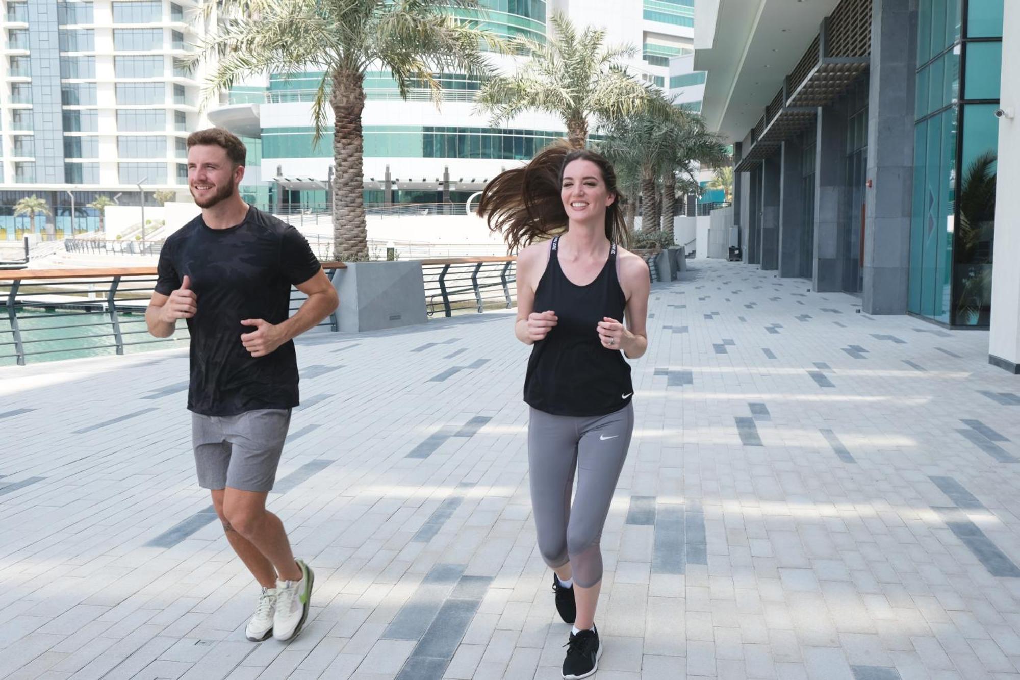 Hotel Charthouse Bahrain Manáma Exteriér fotografie Runners in Dubai